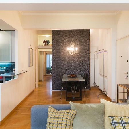 Stylish Flat With Veranda In The Heart Of أثينا المظهر الخارجي الصورة