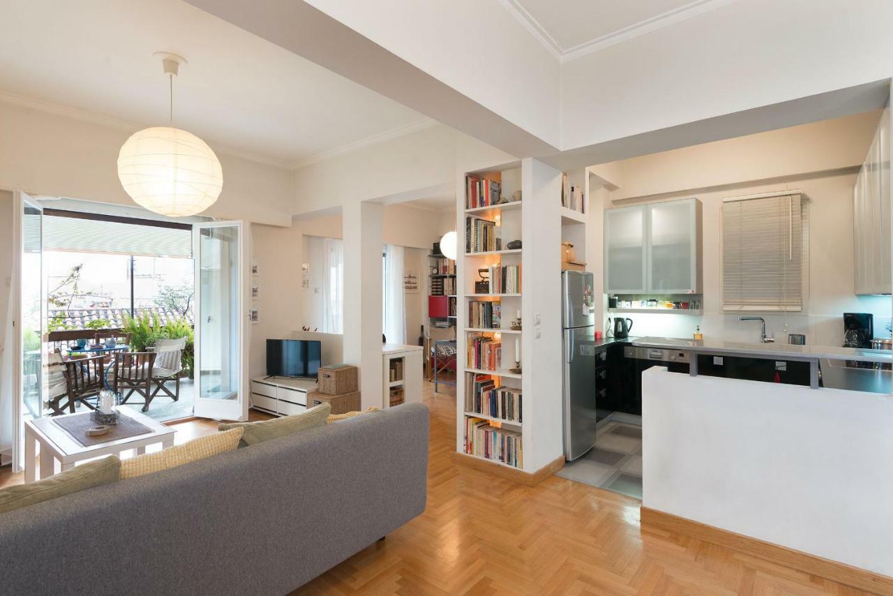 Stylish Flat With Veranda In The Heart Of أثينا المظهر الخارجي الصورة